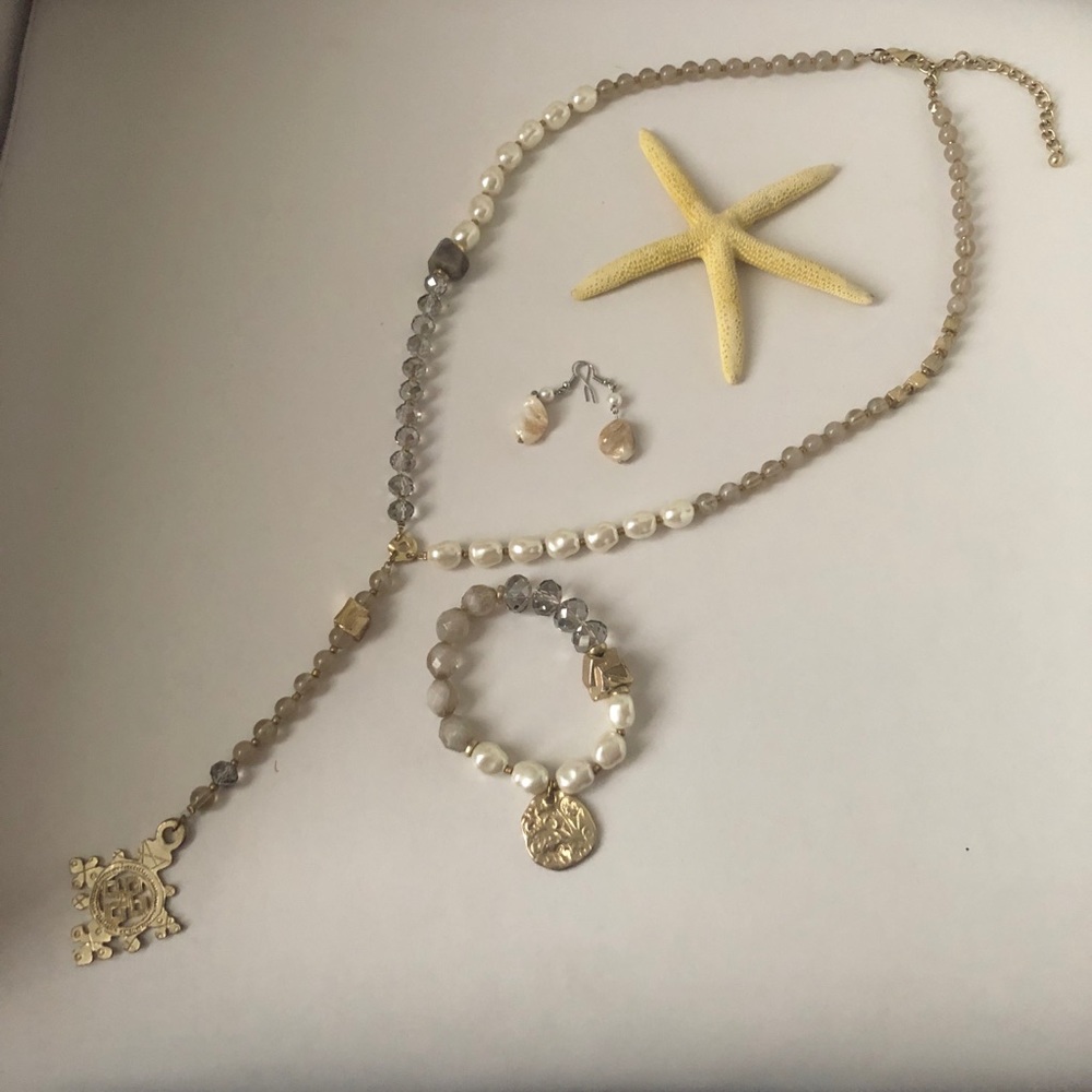 Chico’s 3pc Set!! Gorgeous Goldtone & Pearls